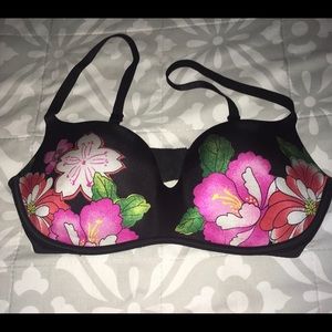 Victoria secret bra 34d
